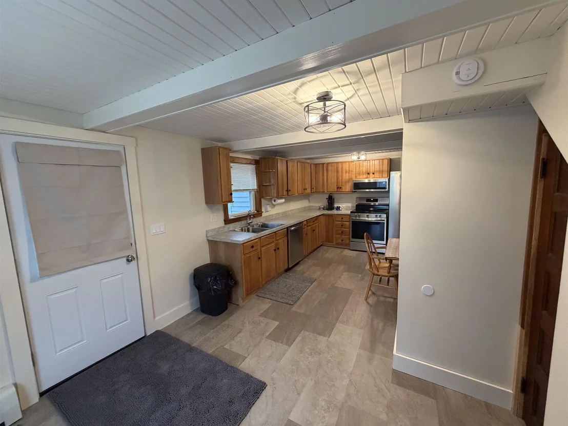 Photo of 24 Pine