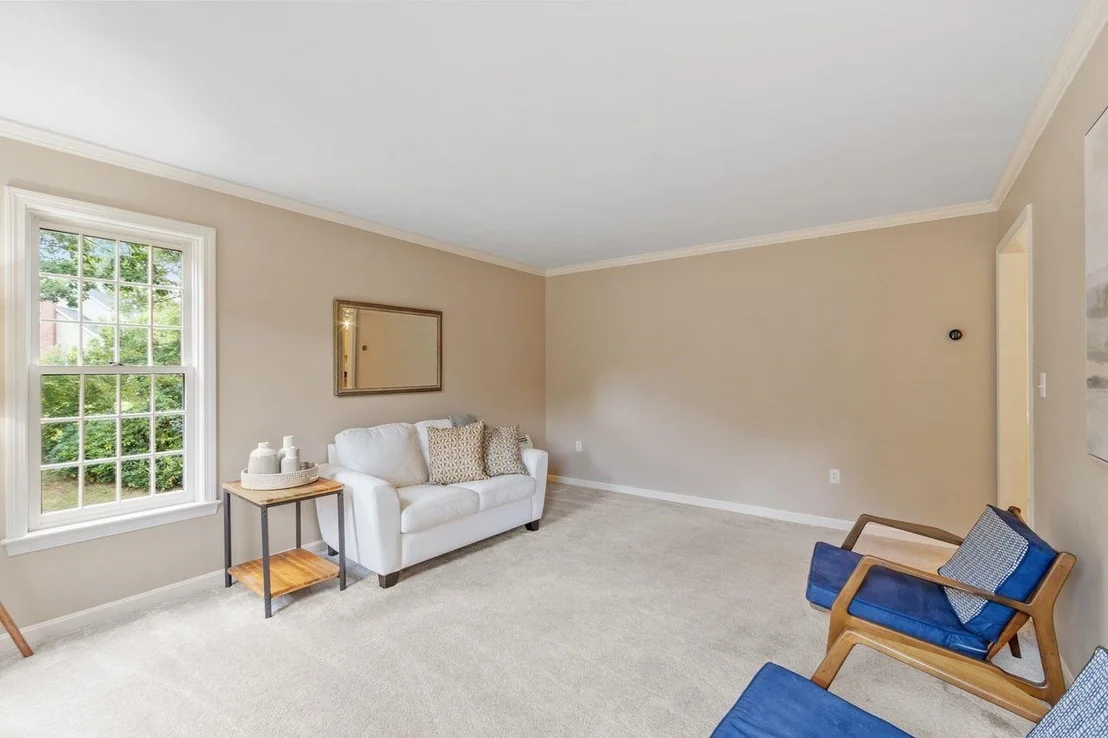 Photo of 25 Alexander