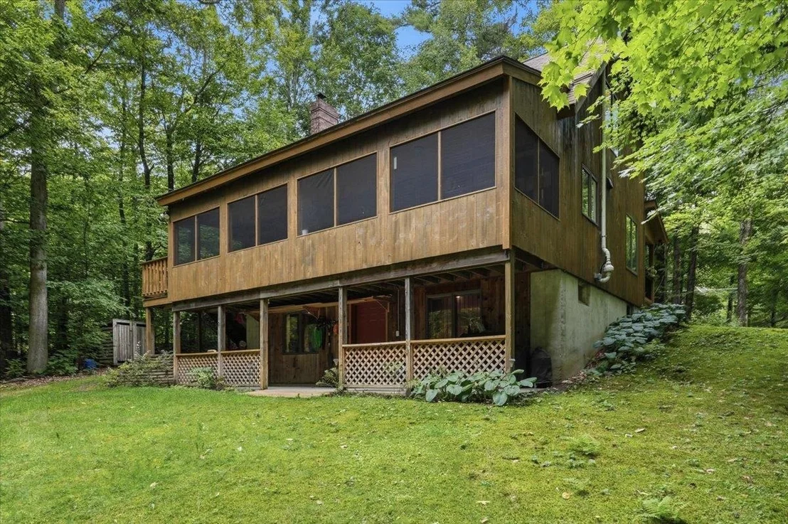 Photo of 17 Forest Ridge