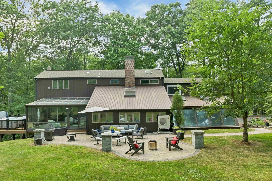 Photo of 125 Castle Hill