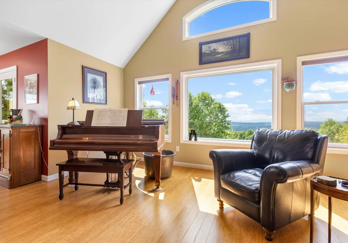 Photo of 408 Dubray