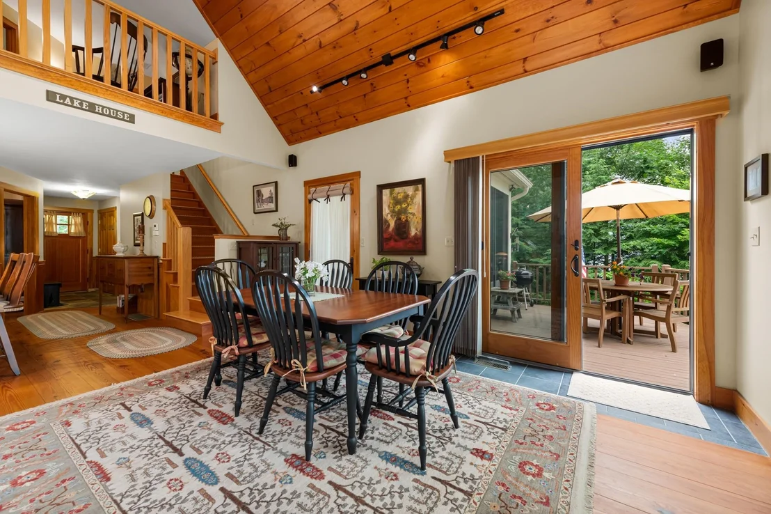 Photo of 33 Arrowhead Point