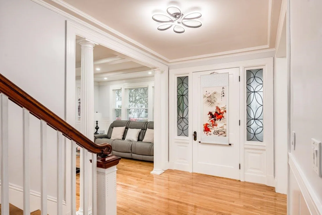 Photo of 815 Central