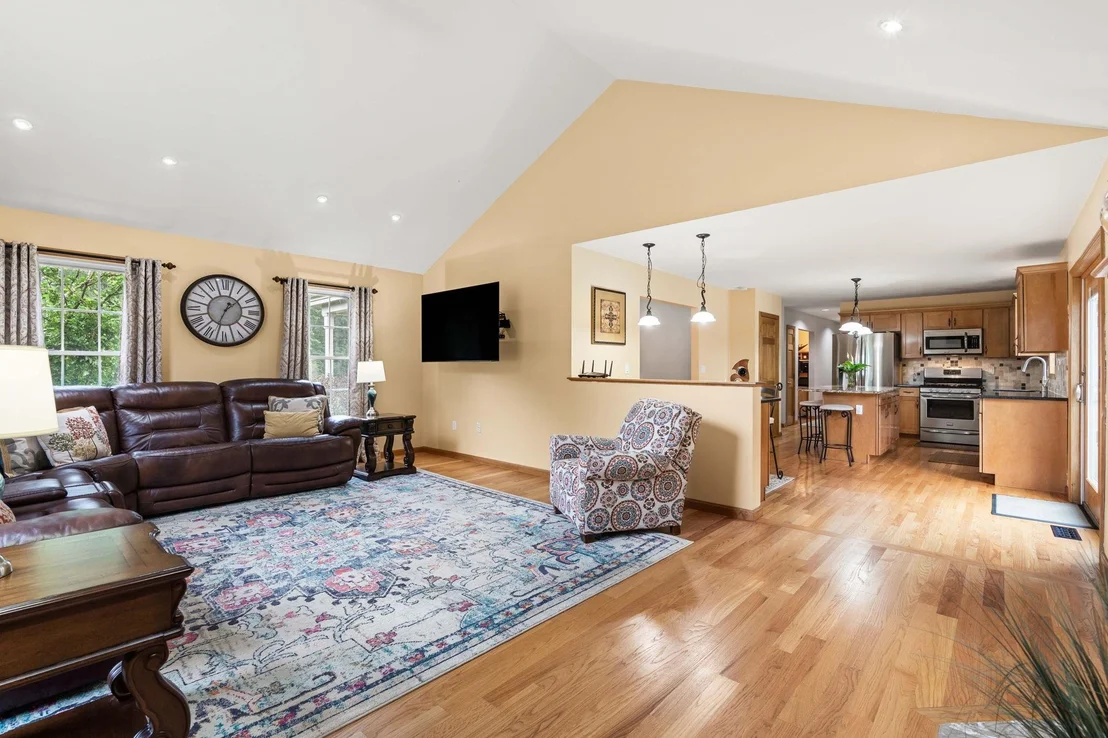 Photo of 52 Oak Hill