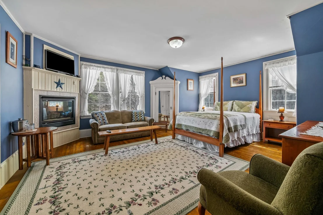 Photo of 12 Thorn Hill