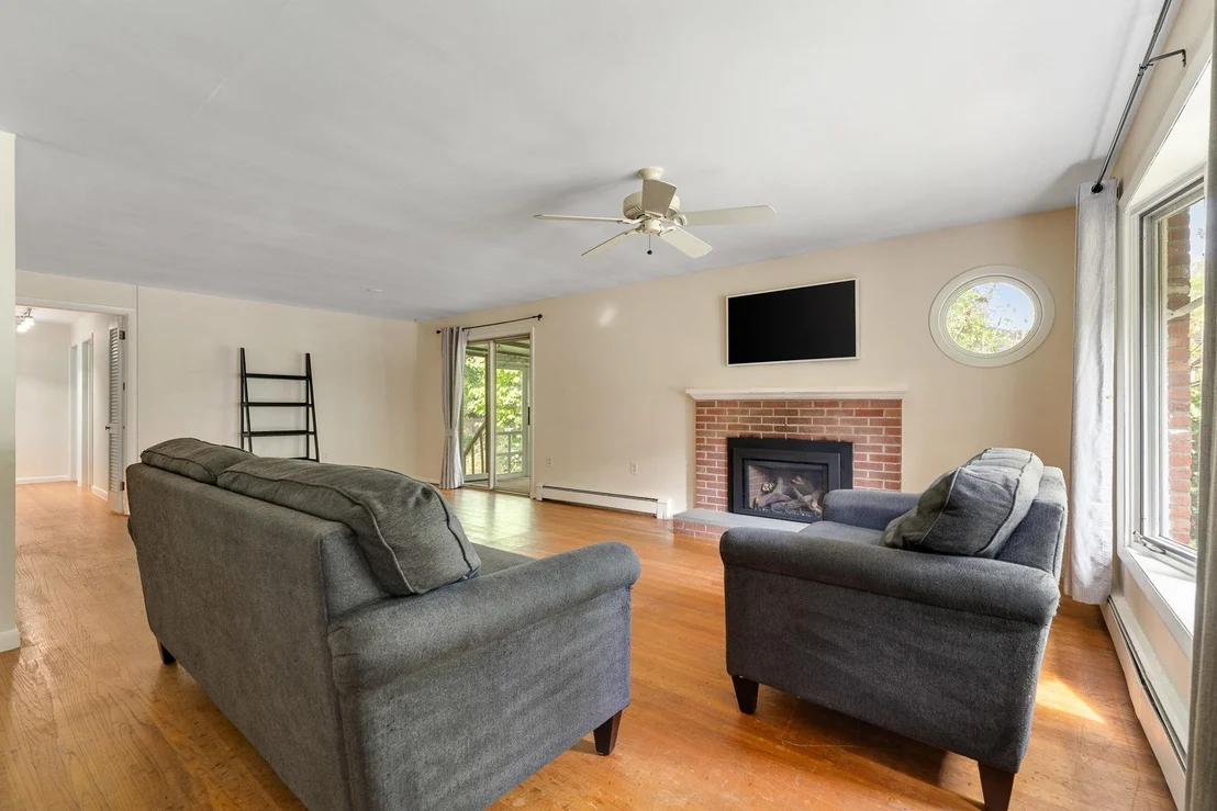 Photo of 106 Killarney