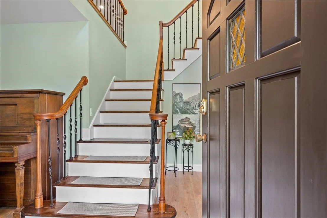 Photo of 230 Pine Meadow