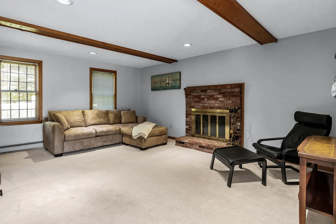 Photo of 11 Nutfield