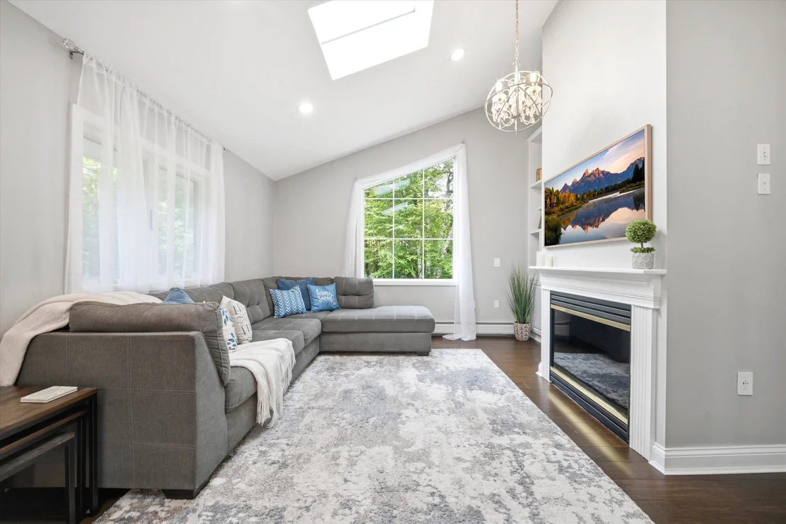 Photo of 107 Hackett Hill