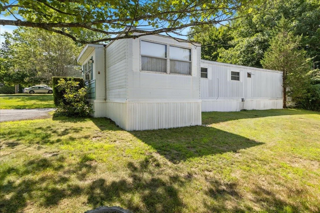 Photo of 99 Hayes Mobile Home