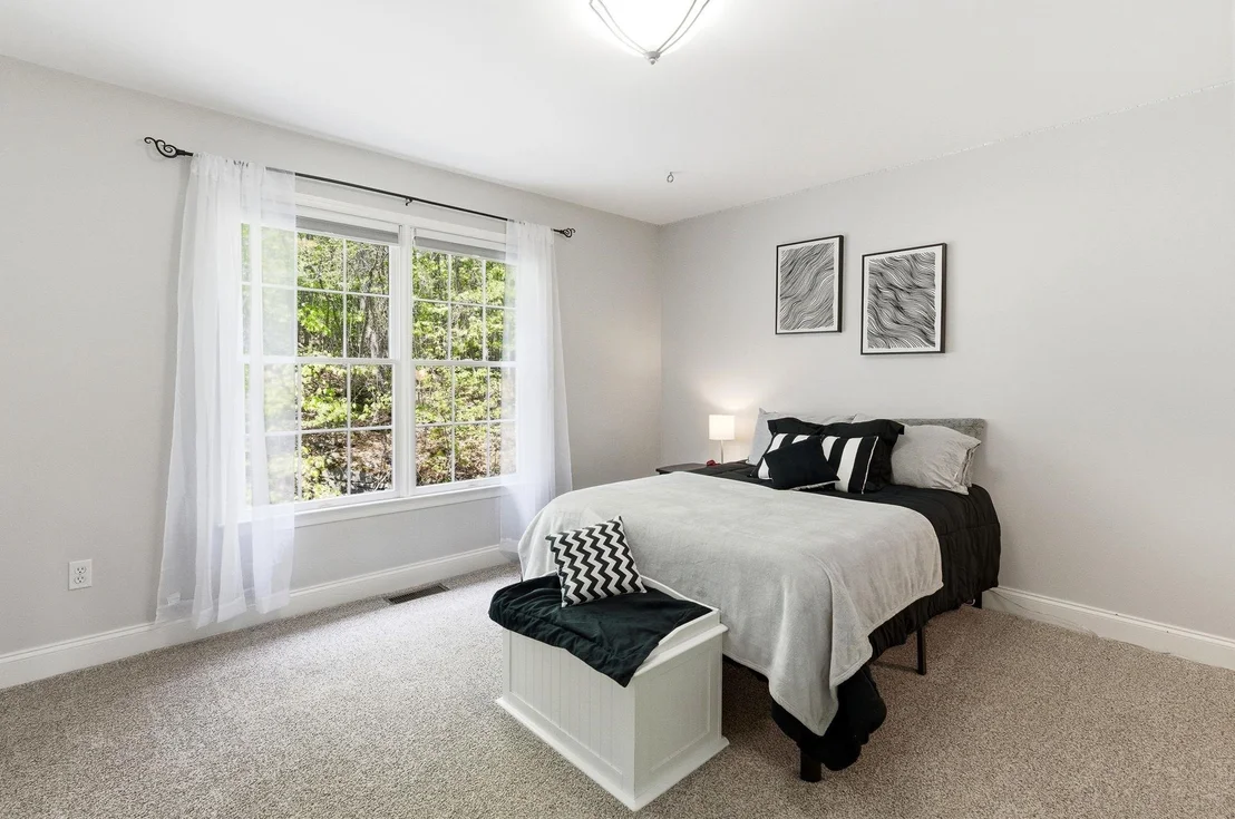 Photo of 25 Ellison