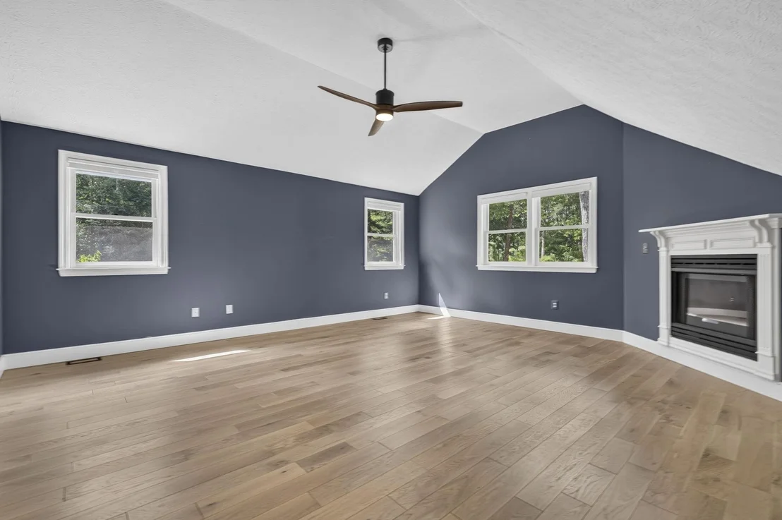 Photo of 4 Taconic