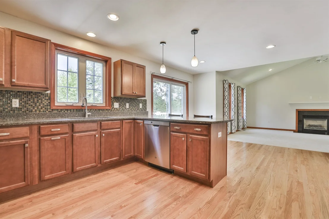 Photo of 14 Ames