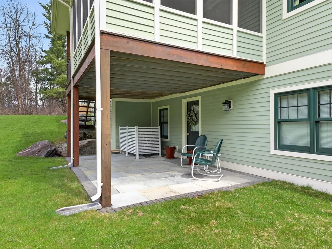 Photo of 79 Featherbed