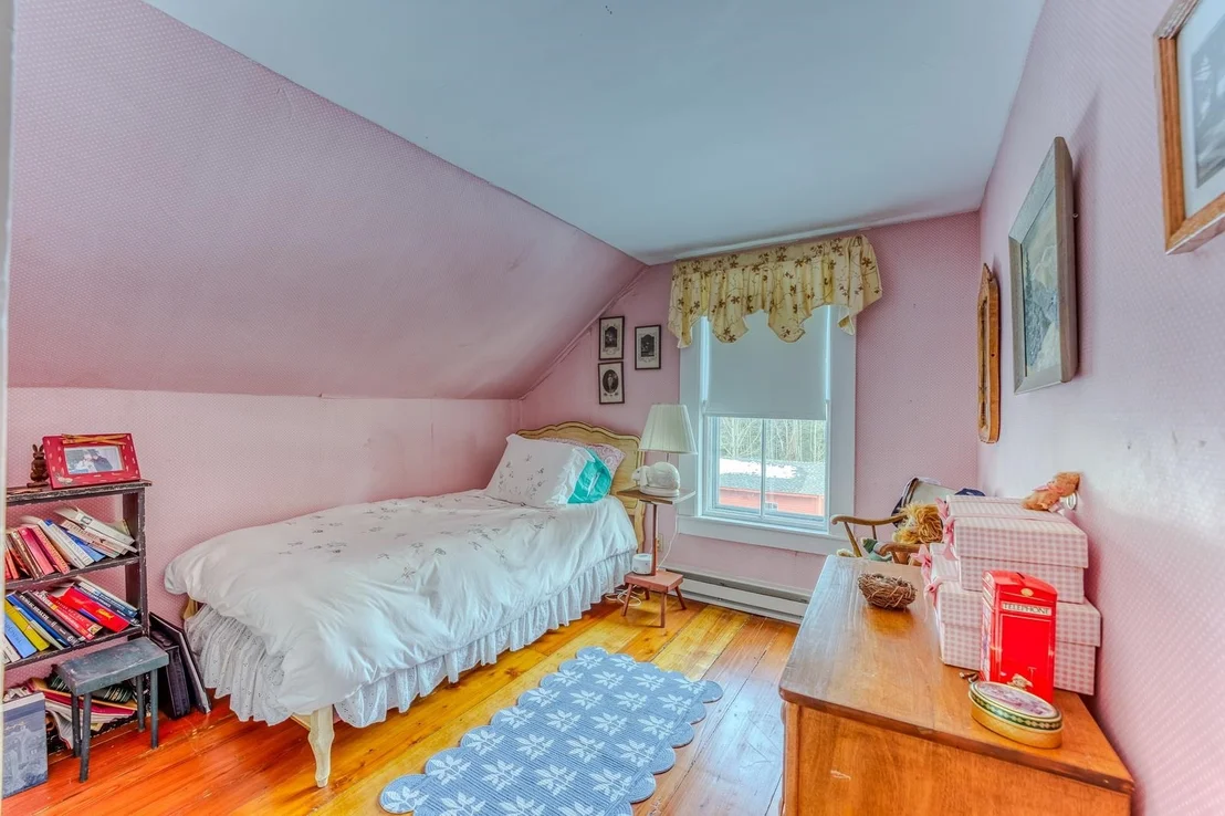 Photo of 249 Mountain View