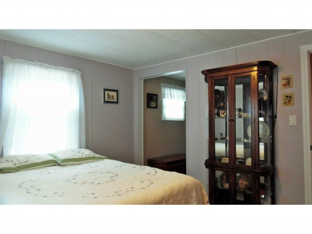 Photo of 235 Robin Hood Dr