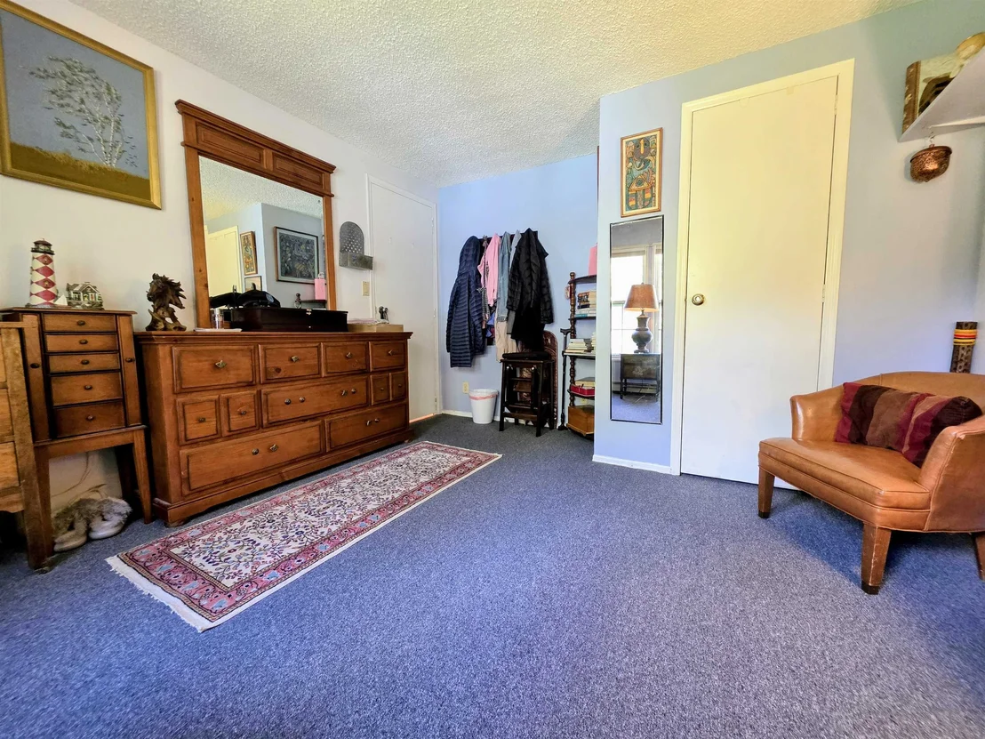 Photo of 255 Gray
