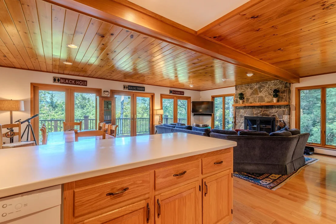 Photo of 80 Bear Ridge