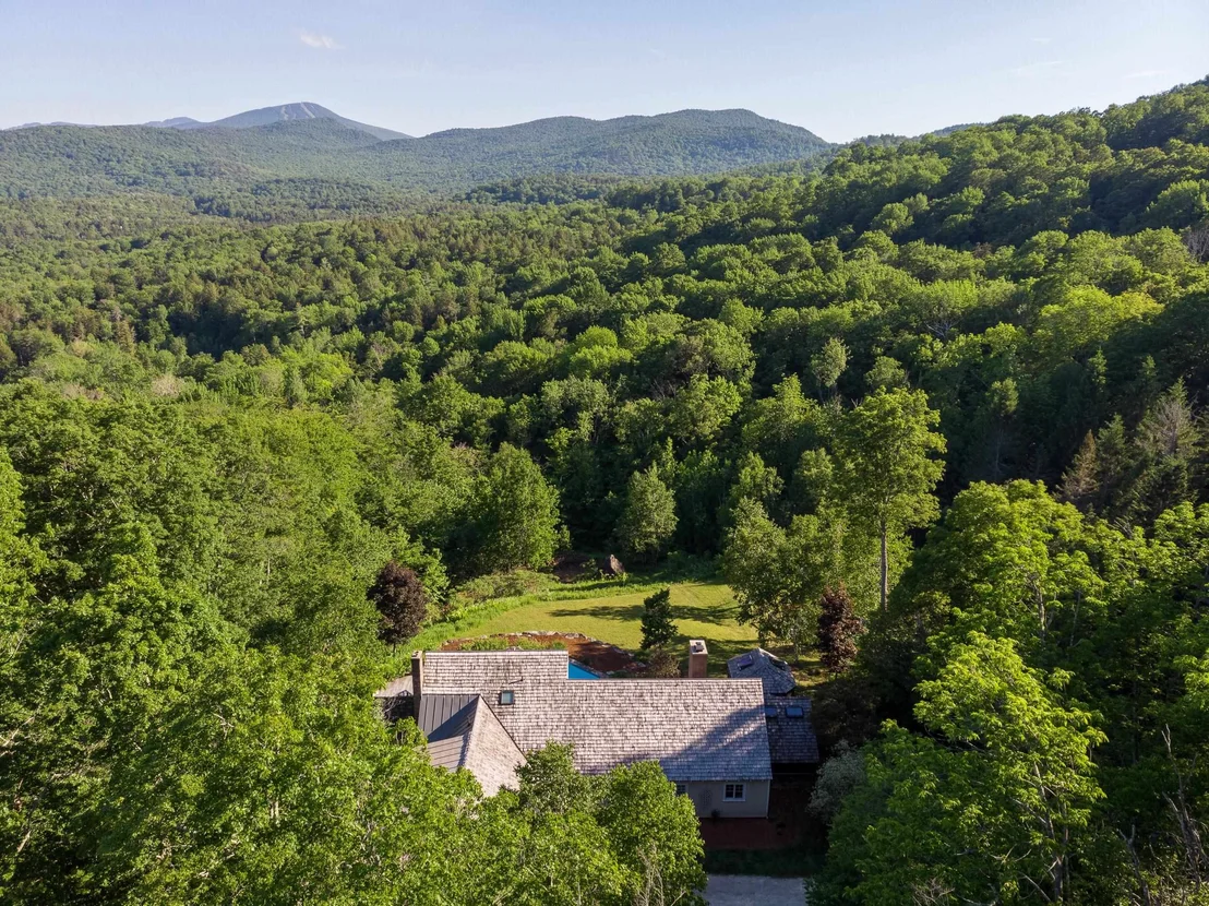 Photo of 838 Cricket Hill
