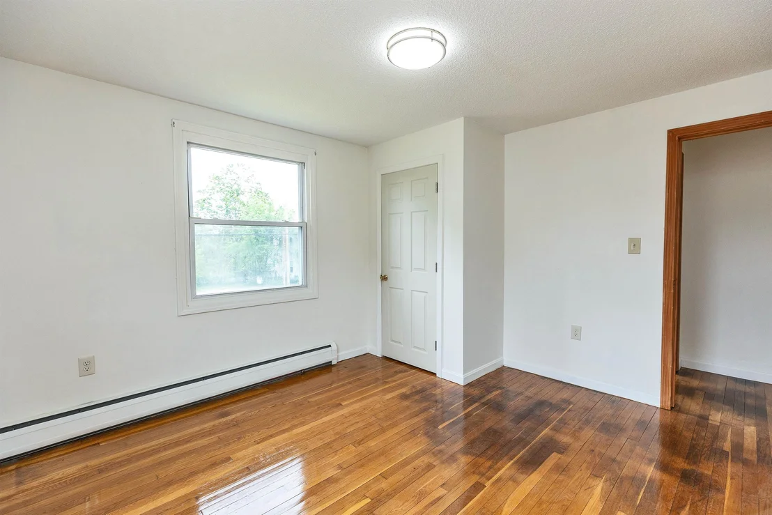 Photo of 130 Eastern