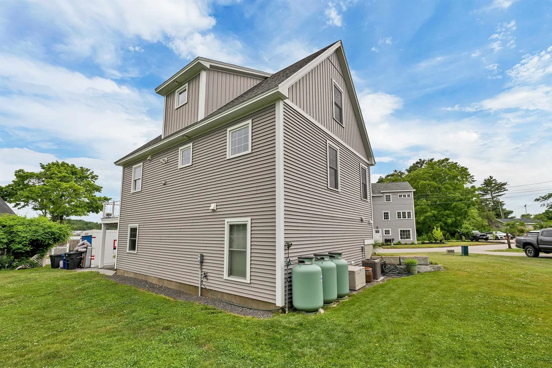 Photo of 8 Heaphy