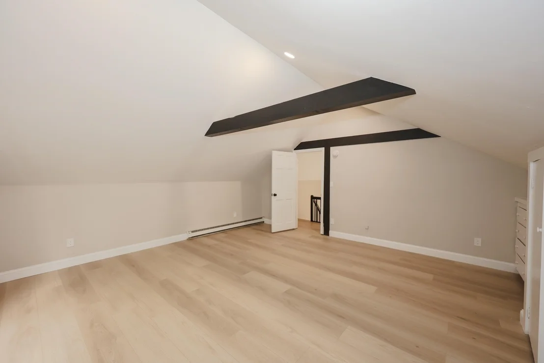 Photo of 112 Gilson