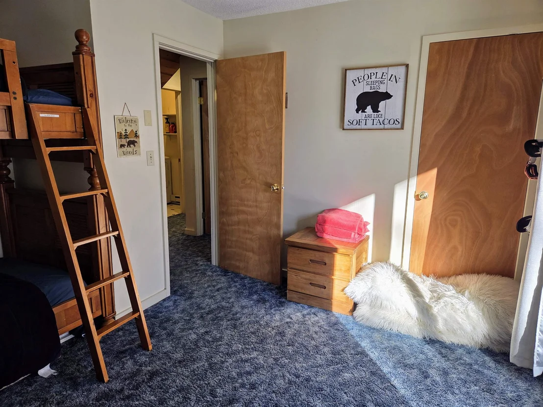 Photo of Unit 2 at 36 Easterly