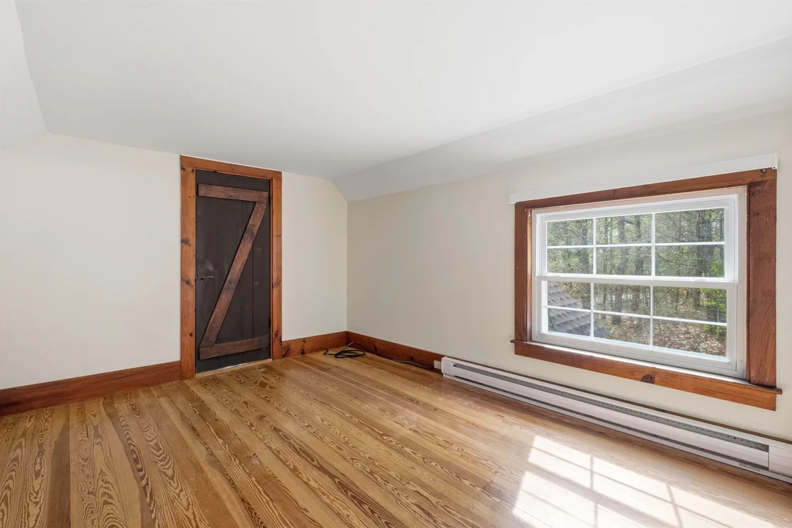 Photo of 275 Granite