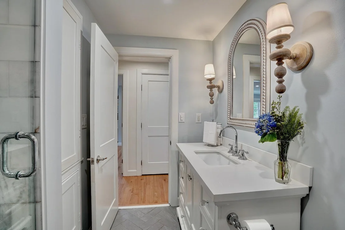 Photo of 354 Wallis