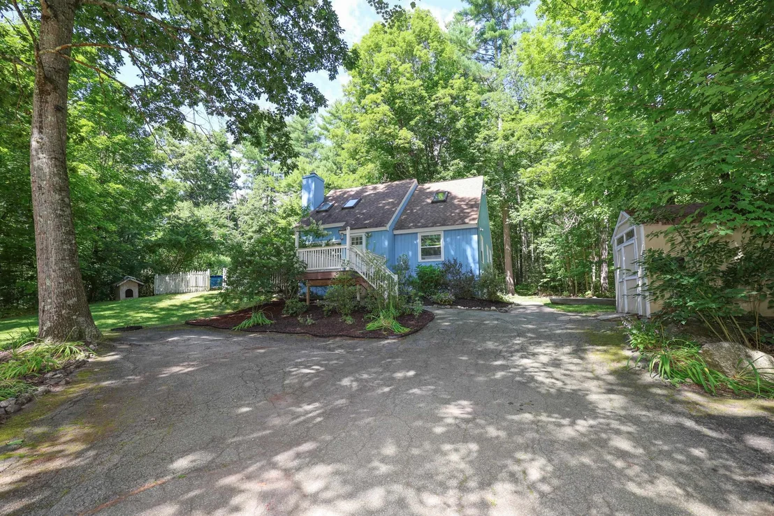 Photo of 285 Colby