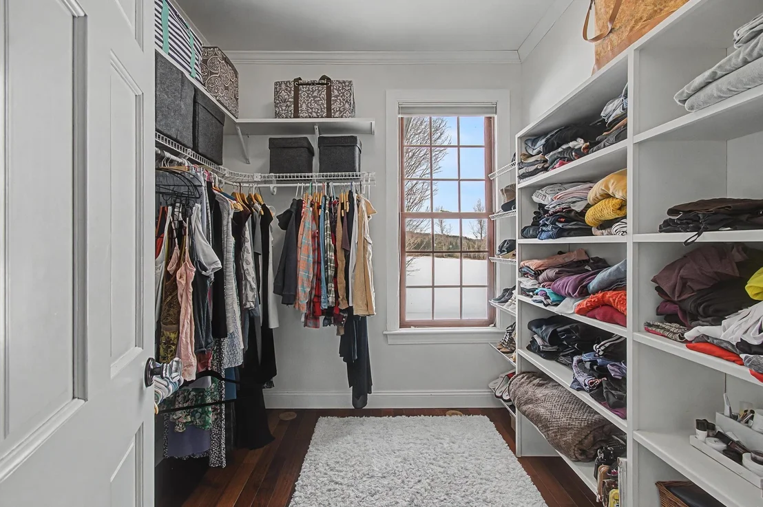 Photo of 4517 Oak Hill