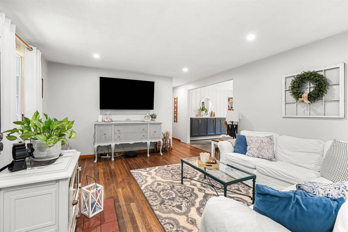 Photo of 13 Barnard Hill