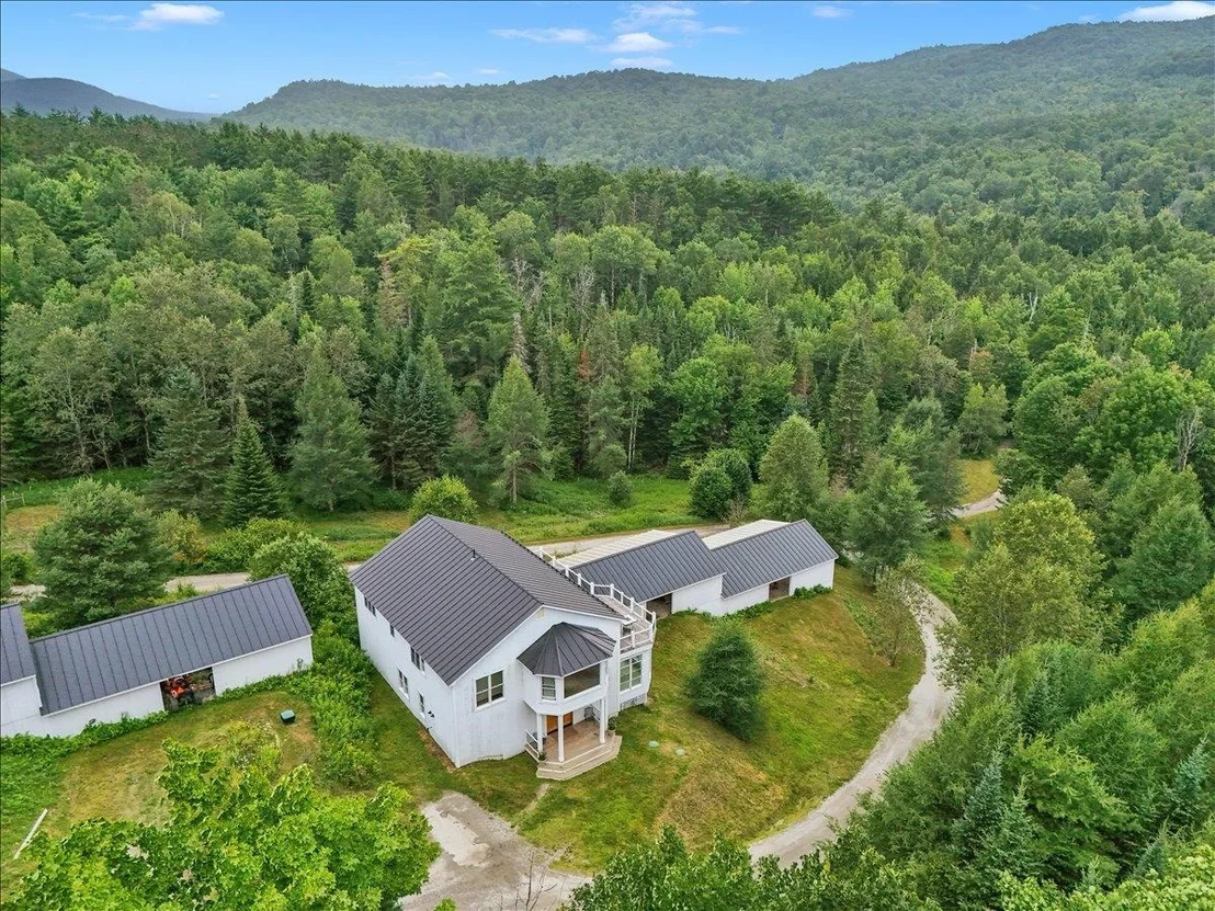 Photo of 3173 Brook