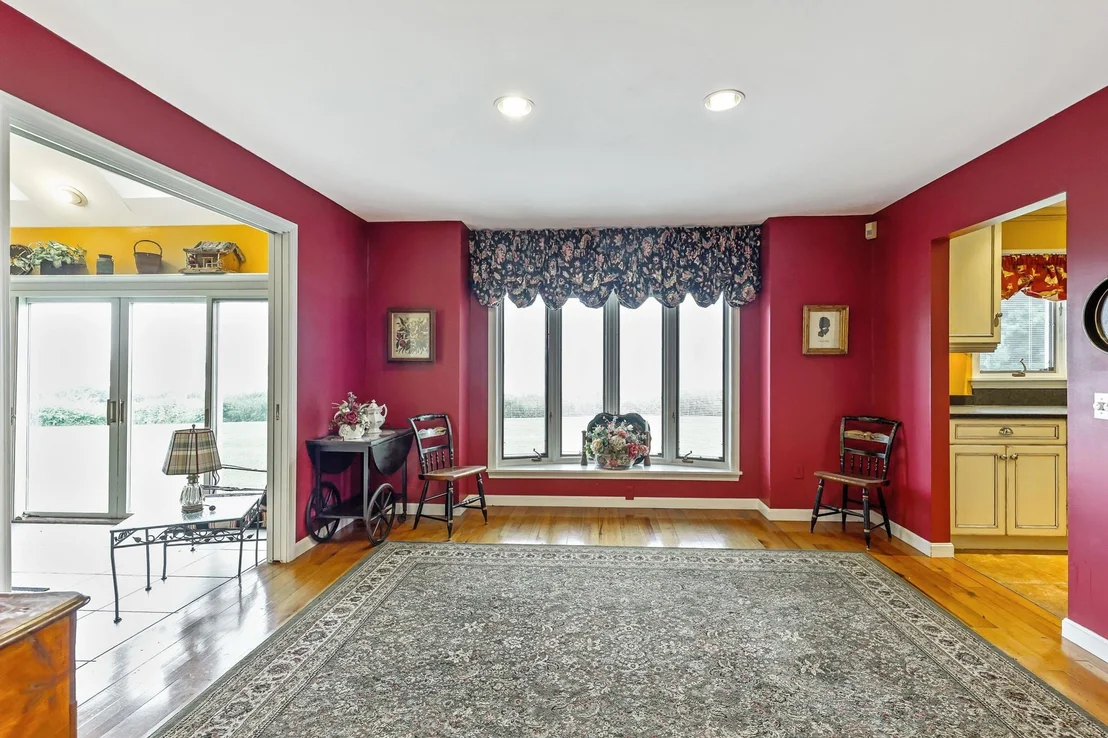 Photo of 535 Willey