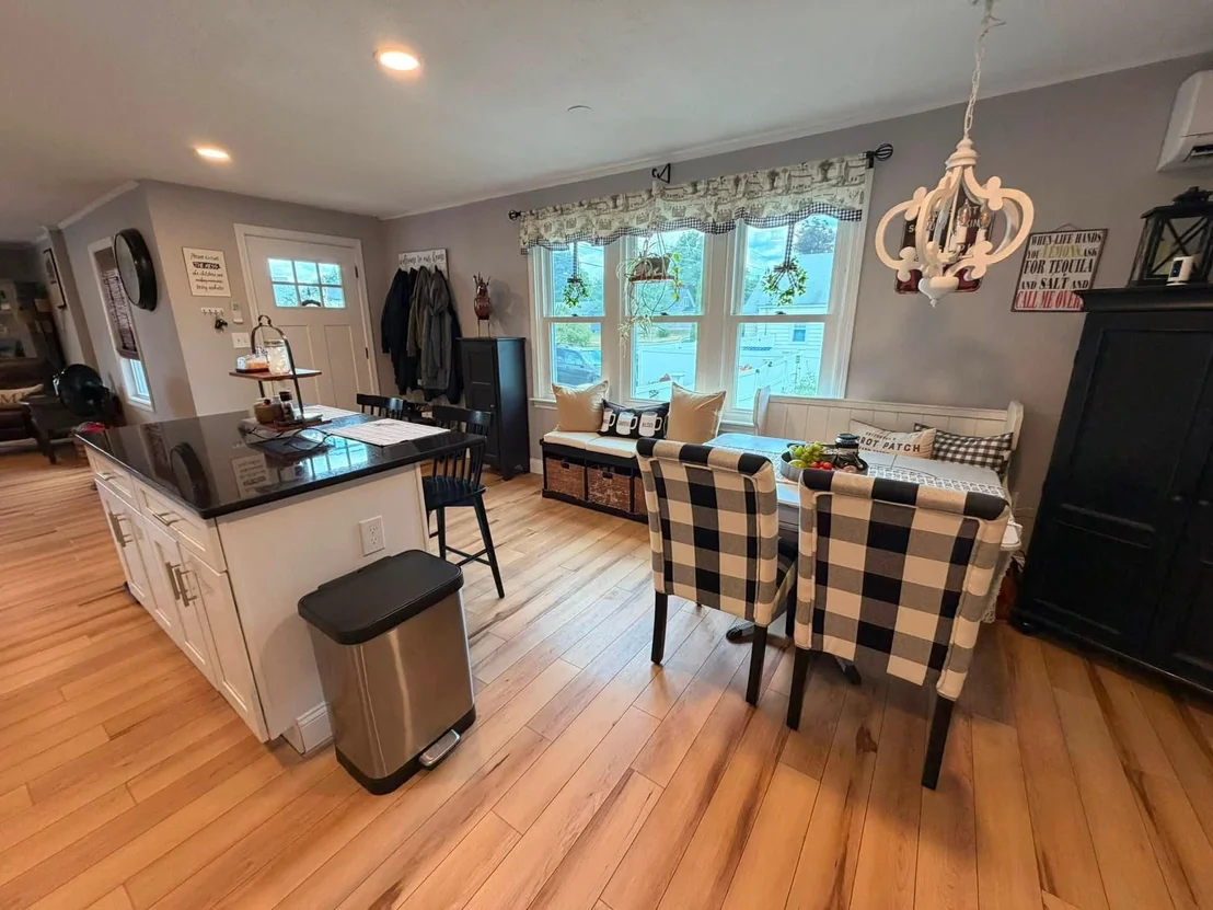 Photo of 98 Maple