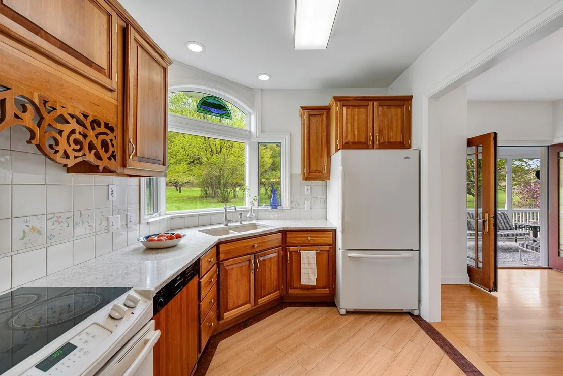 Photo of 302 Ledge Hill