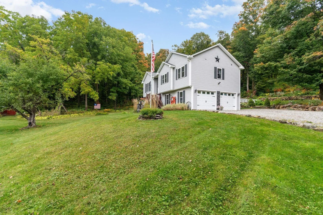 Photo of 387 St. Albans