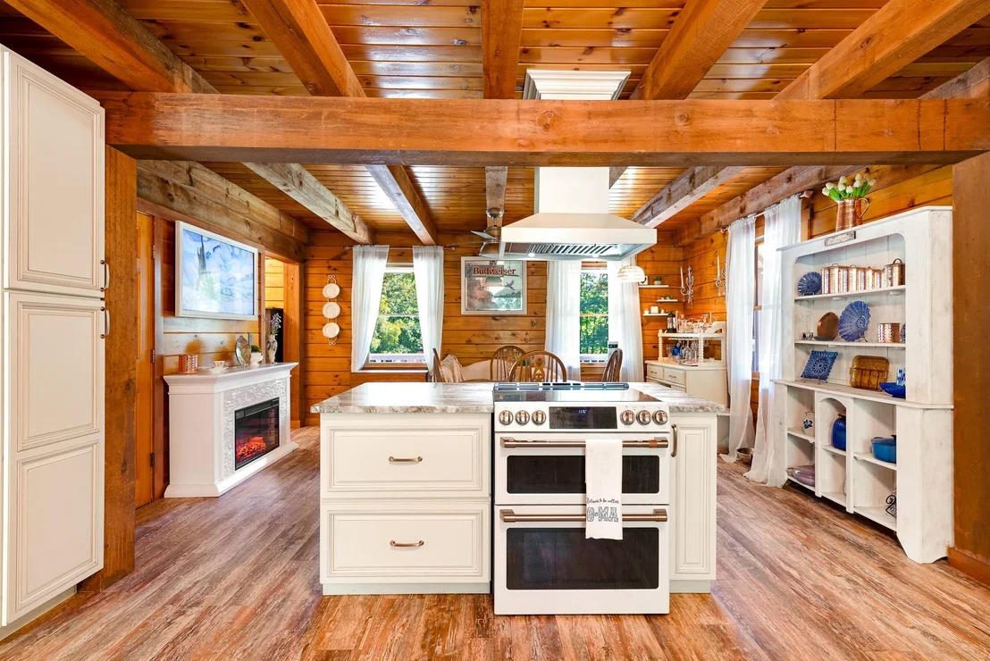 Photo of 708 2Nd Crown Point