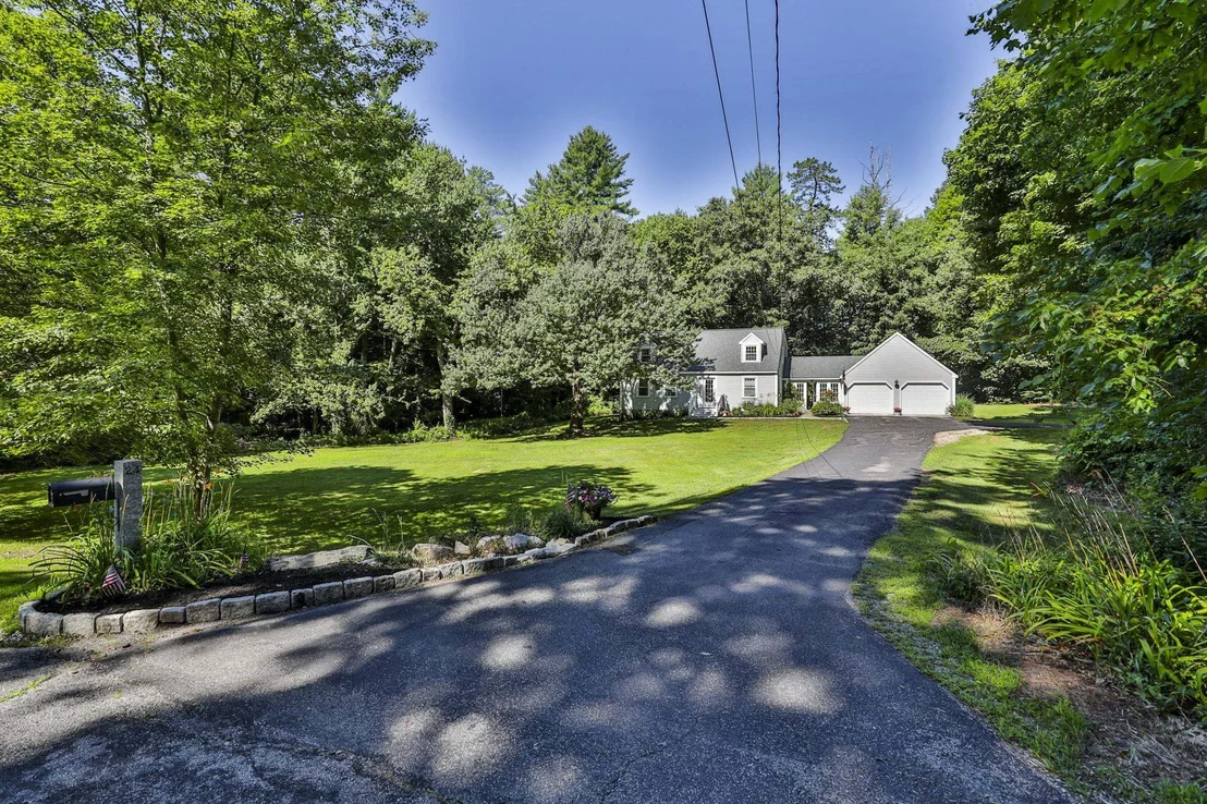 Photo of 24 Beaver Brook