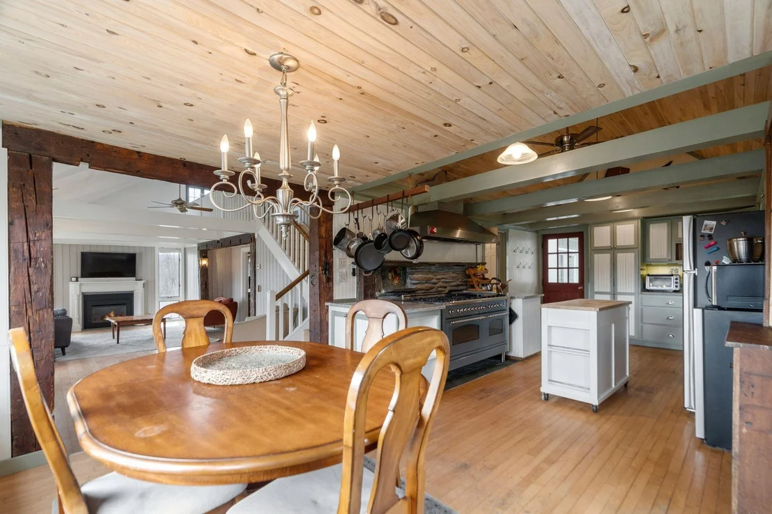 Photo of 441 Rhoades Hill