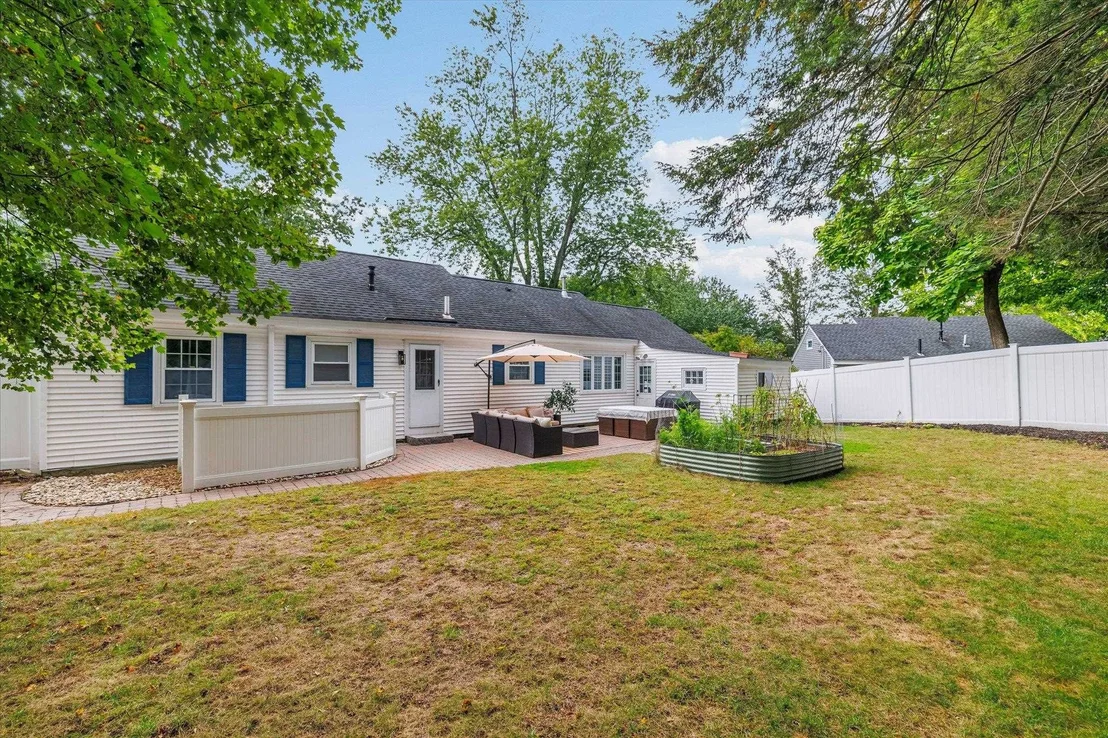Photo of 19 Monadnock