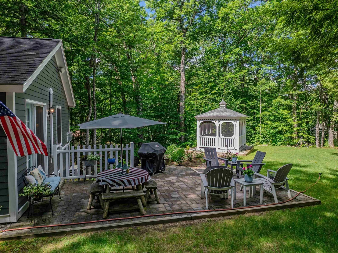 Photo of 32 Stoney Brook