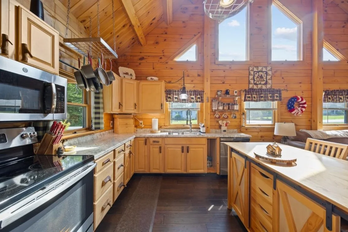 Photo of 335 Granite