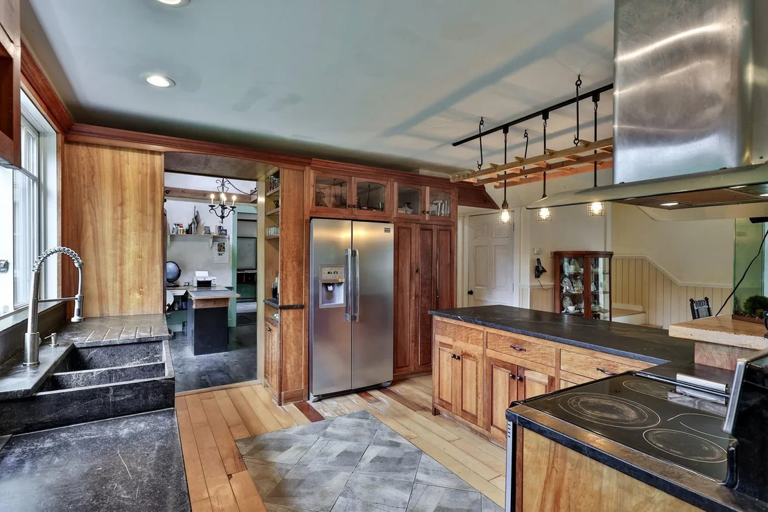 Photo of 11 Maple