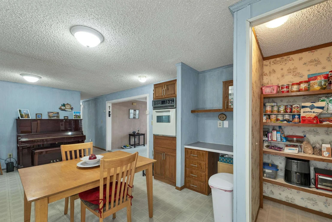 Photo of 9 Hemlock