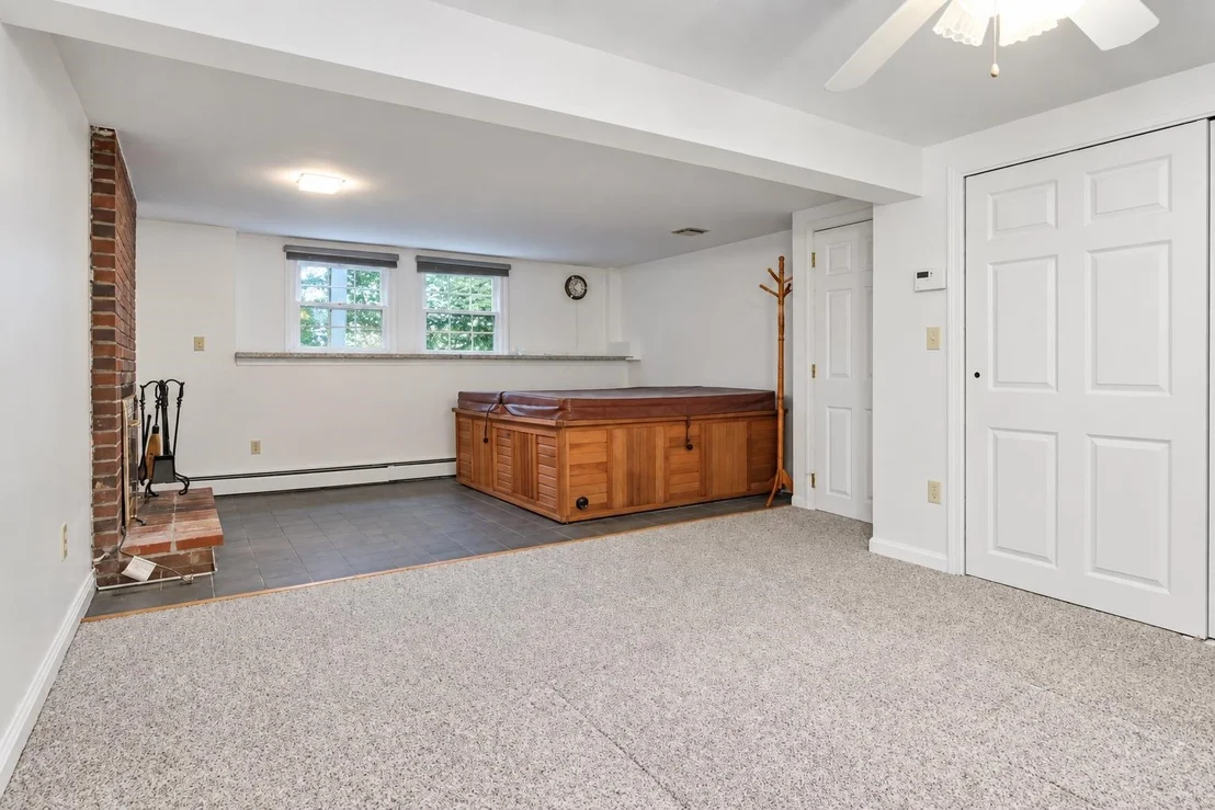 Photo of 12 Roundtree