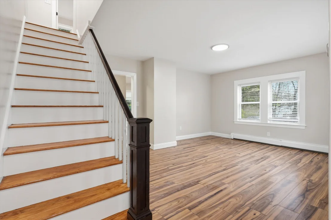 Photo of 293 Lawrence