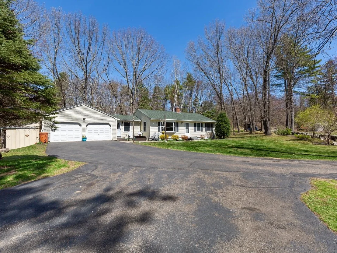 Photo of 8 Laurel