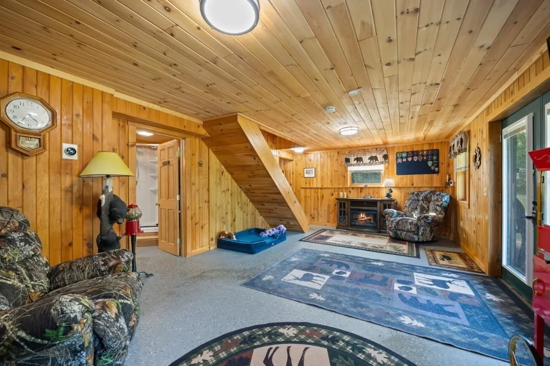 Photo of 335 Granite