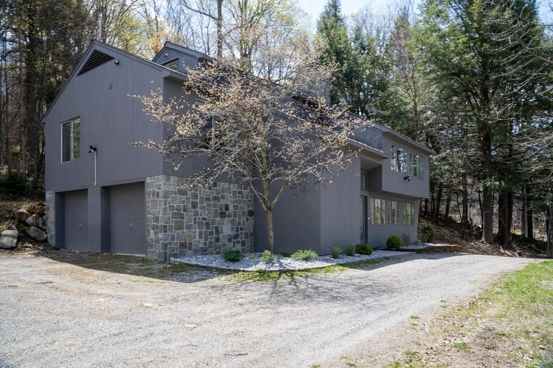 Photo of 19 Maple Hill